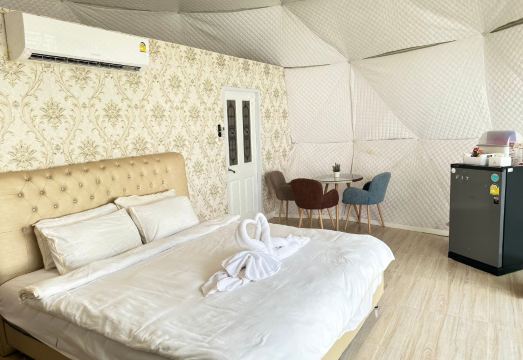 Ozone by Bankhaokho Hotel Overview