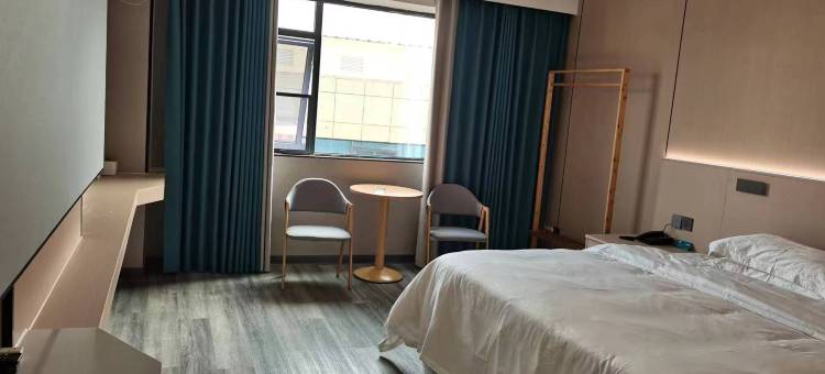 派酒店(贺州远东商城缤纷环球城店)图片