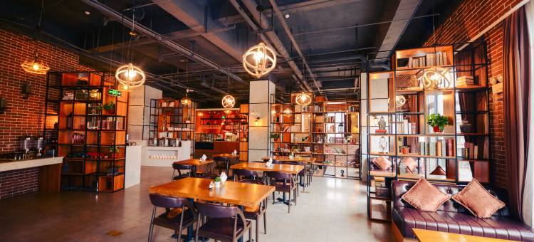 喆霆电竞酒店(江油高铁站市政府店)图片