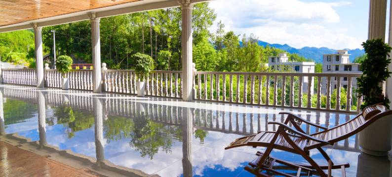 鹤峰山间人家民宿(屏山峡谷店)图片