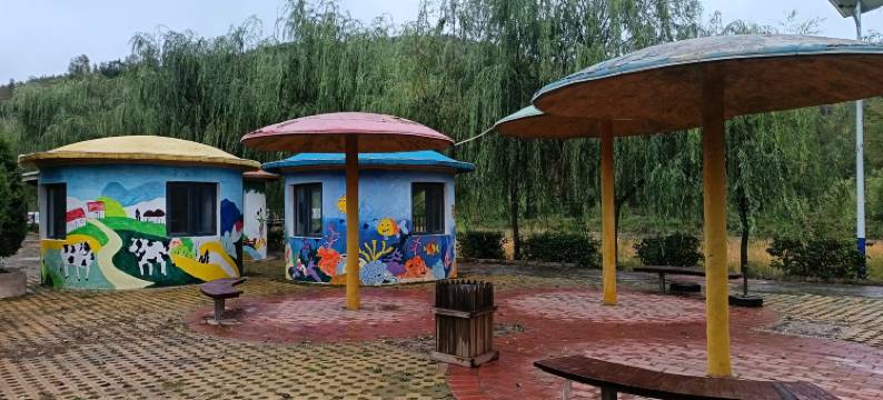 隆德盘龙山庄图片