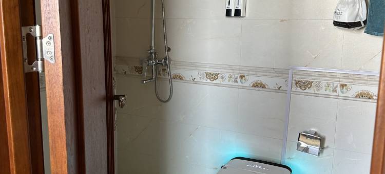 化隆丝路蕃客国际饭店图片