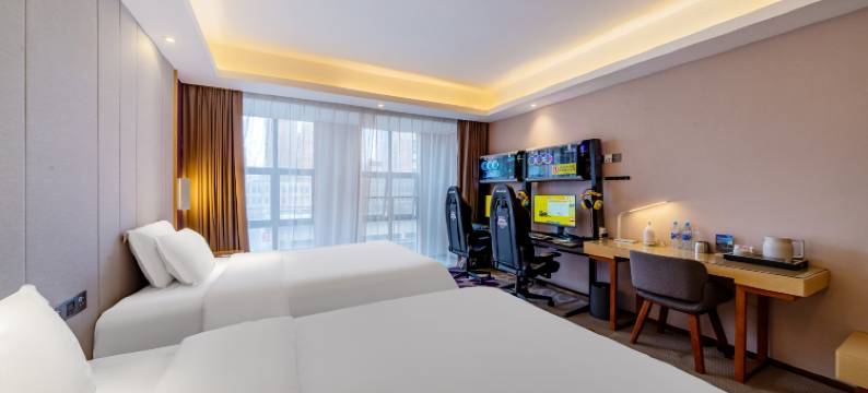 寓约电竞酒店(抚州高铁站华美立家建材居广场店)图片