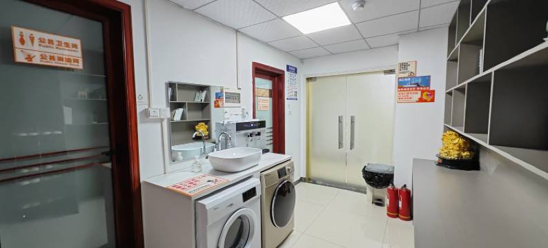 三只猫青旅(六安火车站店)图片