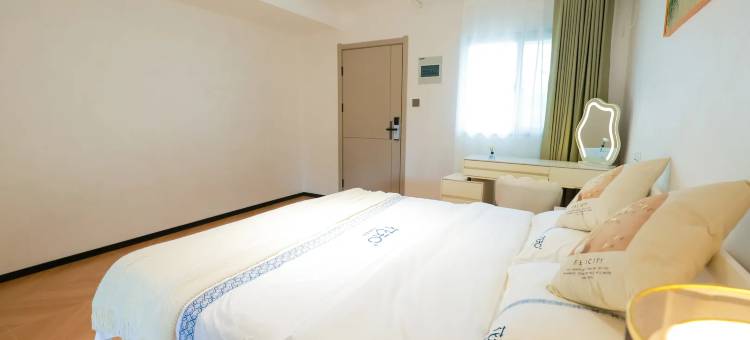 扬州•河岸小居设计民宿(东关街何园店)图片