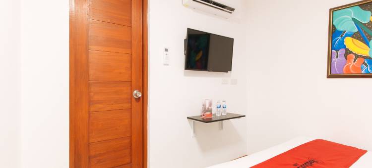 RedDoorz Plus @ Green Star Park Cagayan图片