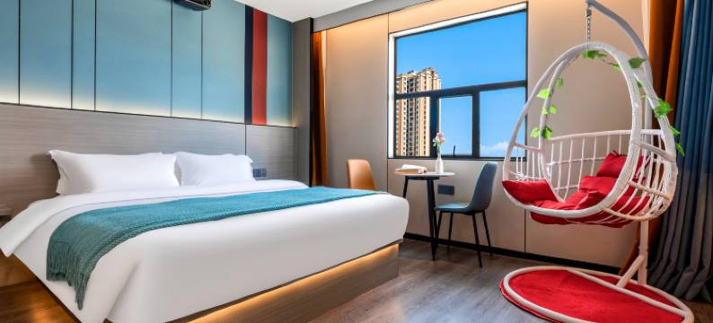 南宁诚礼克酒店(广西花鸟市场小鸡村地铁站店)图片