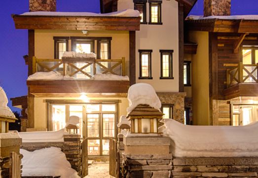 Squirrel Woo Inn Hotel Overview