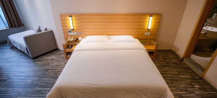 主场电竞酒店(温江南熏大道一段店)图片