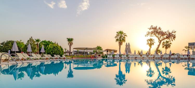 阿尔马斯谷尔全包式海滩酒店(Armas Gul Beach)图片