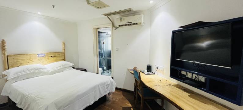 乌鲁木齐华尔云艺术酒店(王家梁地铁站店)图片