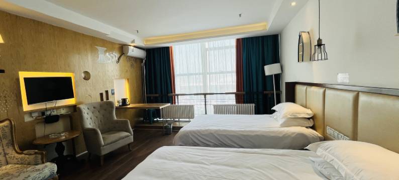 乌鲁木齐华尔云艺术酒店(王家梁地铁站店)图片