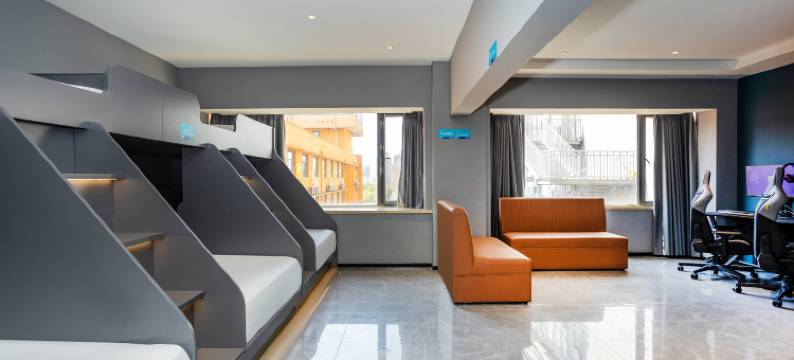 网鱼电竞酒店(上海虹口外国语大学店)图片