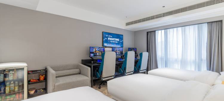 网鱼电竞酒店(成都双子塔环球中心店)图片