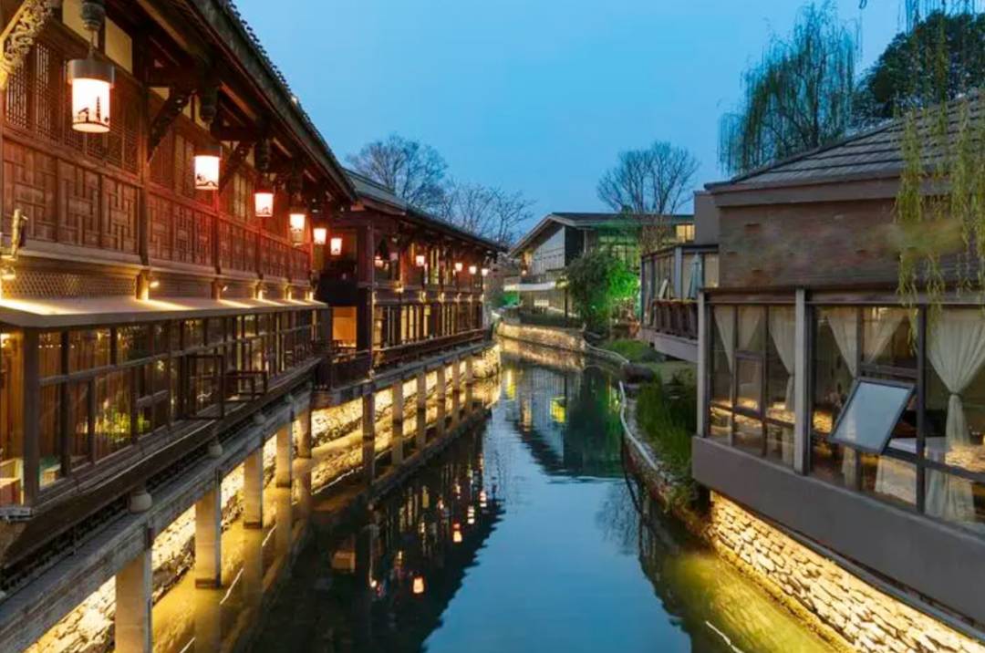 成都雅爵酒店(锦城湖地铁站铁像寺水街店)图片