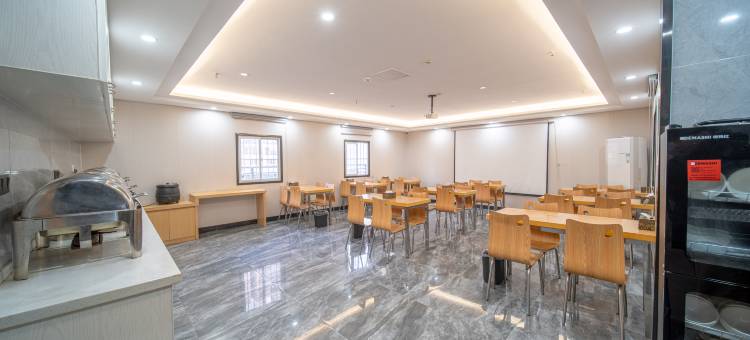 青皮树酒店(合肥西站五里墩地铁站店)图片