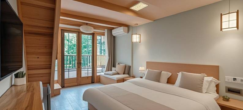 西塘木白设计酒店(烟雨长廊店)图片