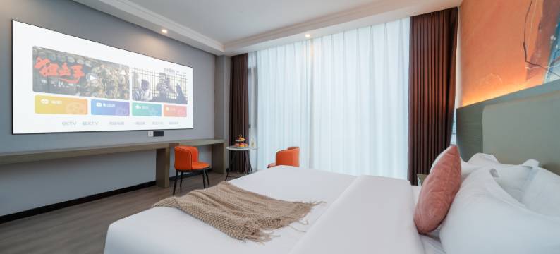 雅莉丨YALI·FASHION 轻奢酒店(世纪金源购物中心茶园地铁站店)图片