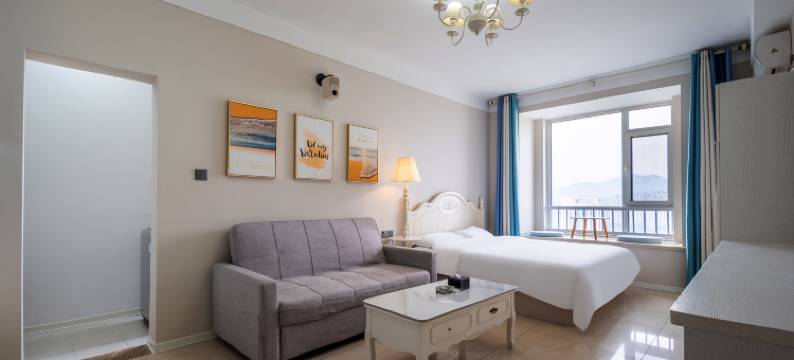 筑悦家LOFT海景影院公寓(大学城第三海水浴场店)图片