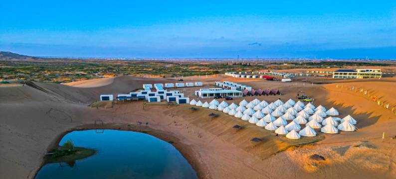 漠夜摘星沙漠露营地图片