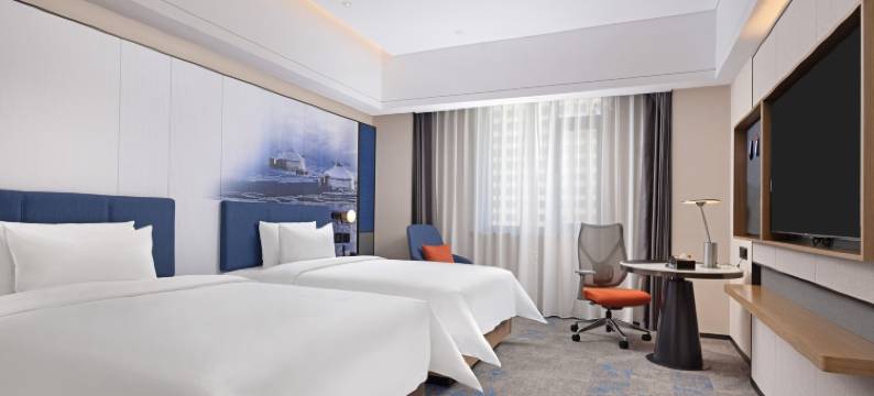 呼和浩特东站希尔顿欢朋酒店图片