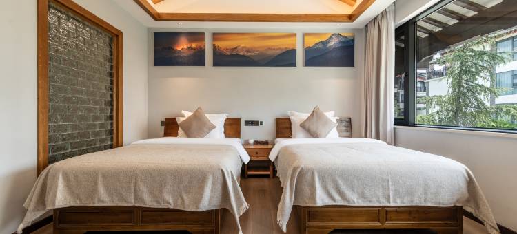 楚雄·欢住合院THE YI XANADU梵音溪舍酒店(彝人古镇景区店)图片