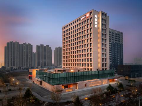 长春净月丽芮酒店 Radisson RED图片