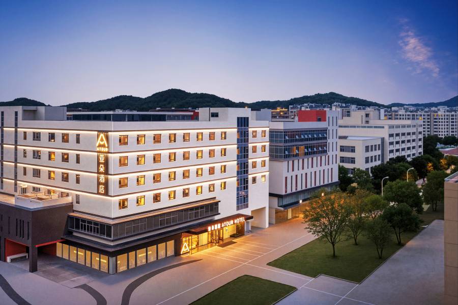 無錫黿頭渚風景區梅園太湖新光亞朵酒店