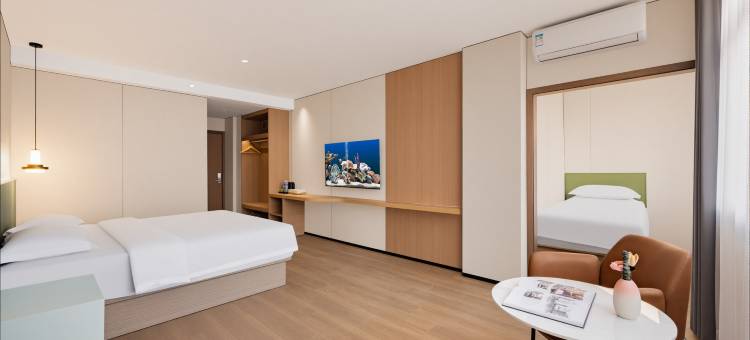 南苑e家精选酒店(宁波天一广场城隍庙地铁站店)图片