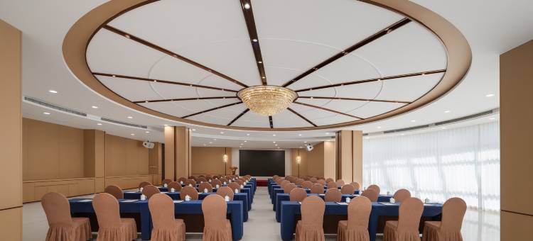 世鸿大酒店(宁德站店)图片