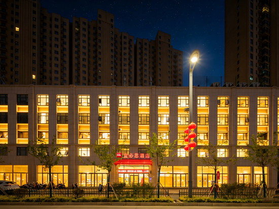宜必思酒店(商丘站港汇万达店)