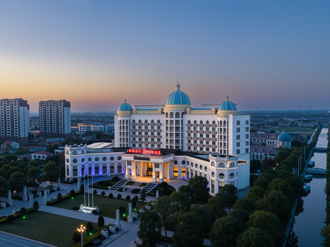 如皋格拉菲特国际酒店(业琛商业广场店)