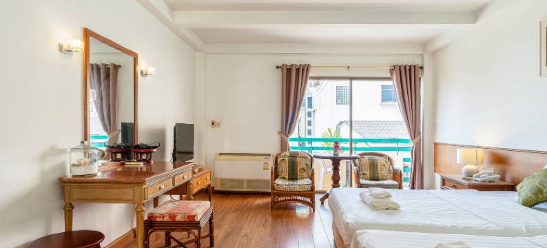 西林酒店(Sirin Hotel Hua Hin)图片