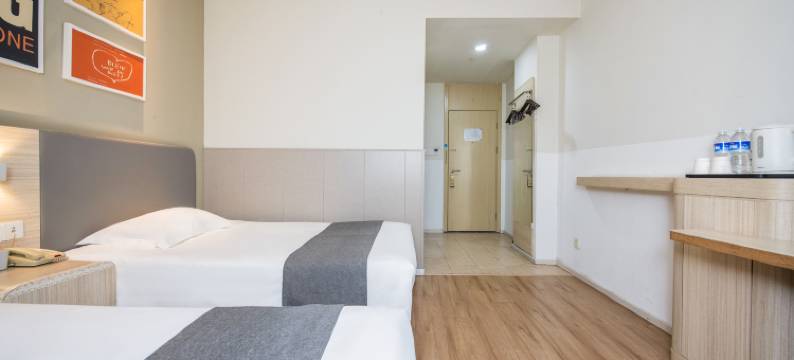 唯庭轻居酒店(上海虹桥火车站国家会展中心店)图片