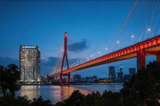 上海杨浦滨江万豪酒店