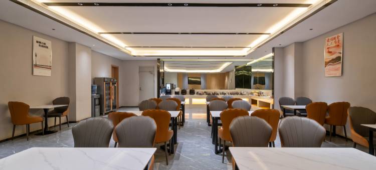 格雅酒店(喀什会展中心古城民族特色美食街店)图片