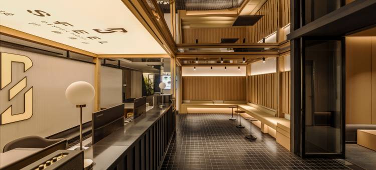 SFEEL设计师酒店(济南长清大学城店)图片