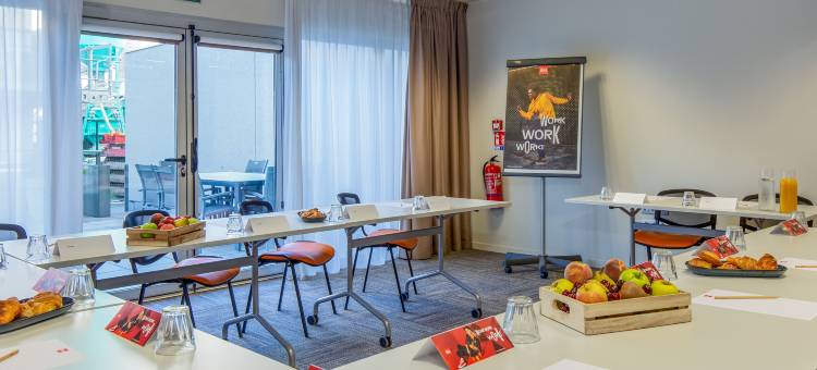 宜必思克莱蒙费朗中心体育场酒店(Ibis Clermont Ferrand Stade)图片
