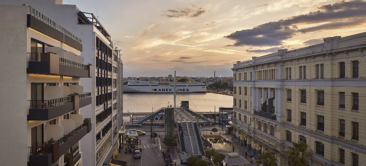 比雷埃夫斯壁画酒店(Mural Piraeus Hotel)图片