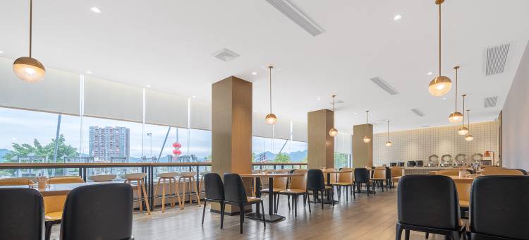 柏曼酒店(揭阳揭西盛通店)图片