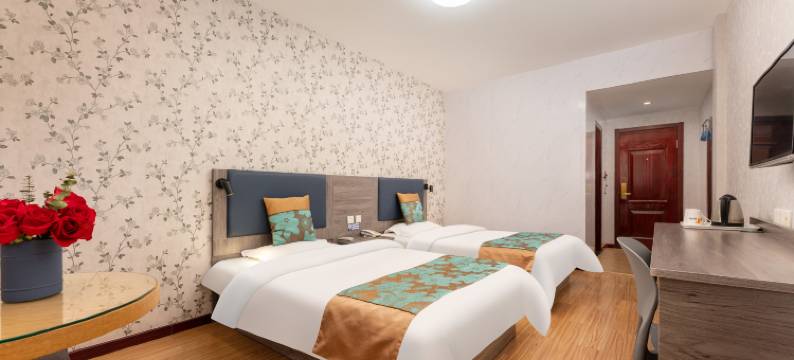 莹洁精选酒店(淄博铝城购物中心山东铝业职业学院店)图片