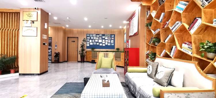 方圆连锁精品酒店(南召世纪大道店)图片