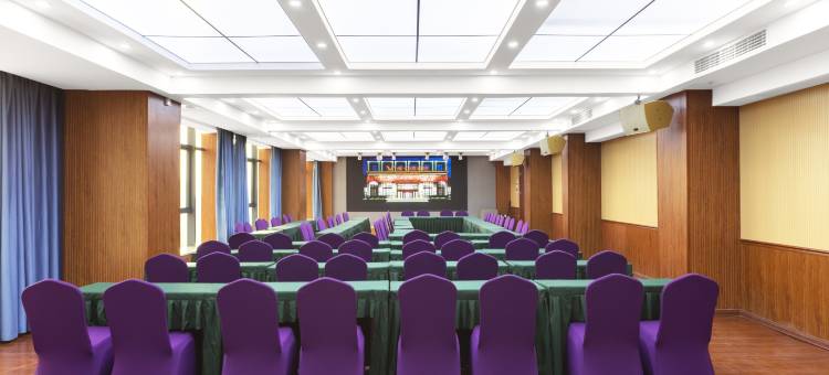 维也纳酒店(泌阳铜山湖大道店)图片