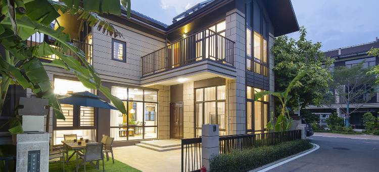 蔚莱港湾泳池度假别墅(三亚湾凤凰机场店)图片