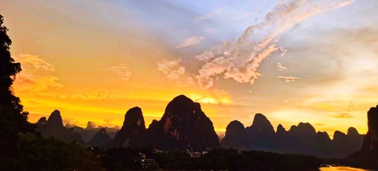 漓隐江景美宿(阳朔兴坪古镇二十元背景风景区店)图片