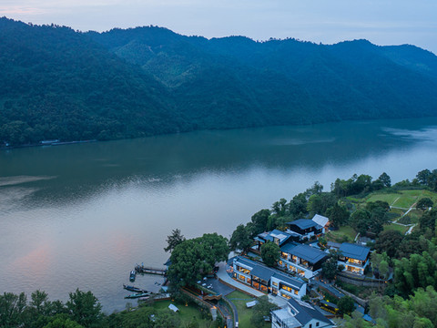 桐庐千帆严陵坞