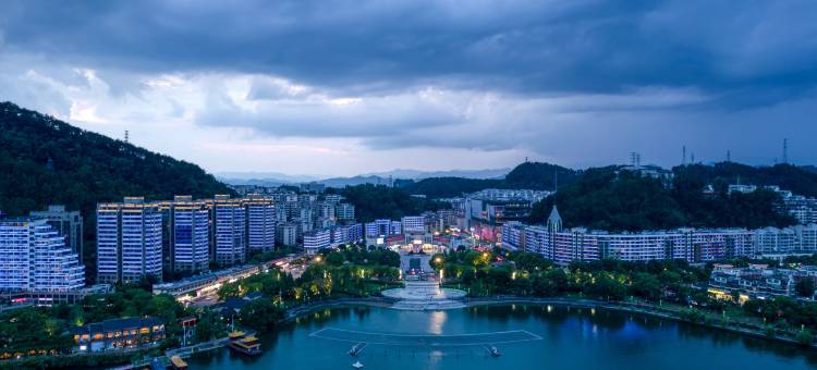 柏曼酒店(杭州千岛湖景区银泰店)图片