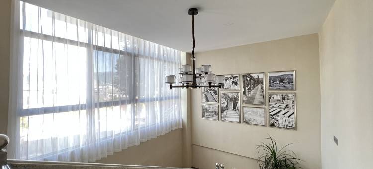 凤畔居酒店(广元高铁站中医院店)图片