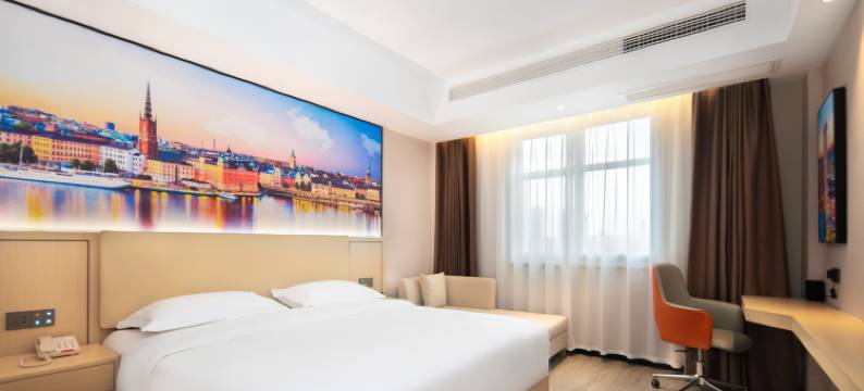 越家轻奢酒店(双港地铁站财经大学店)图片