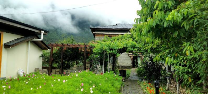 林芝归园田居精品客栈图片